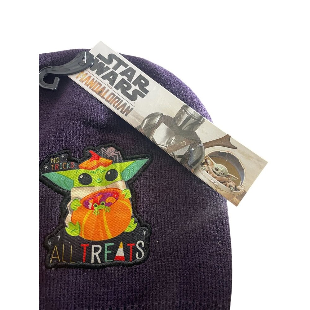 Star Wars Grogu Baby Yoda Knit Beanie NWT Purple Mandalorian All Treats Hat S/M - Picture 3 of 5